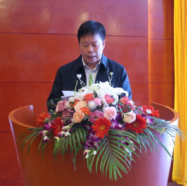 西双版纳州副州长刘俊杰致辞