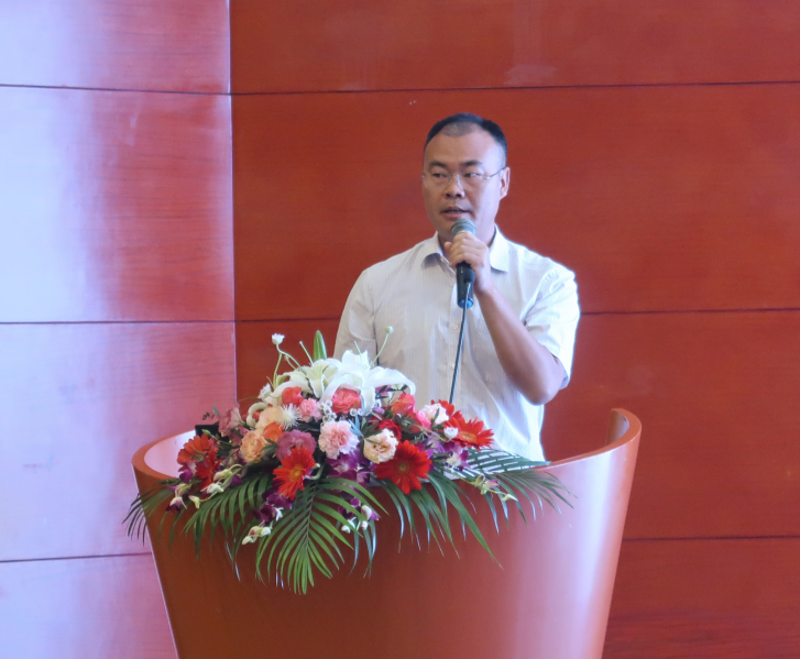 云南甘科所、广西甘科所、广州甘科所、德宏州甘科所分别对培育、选种、病虫灾害防控进行了分享