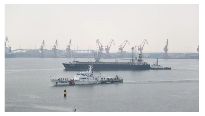 查扣走私白糖6600吨，中国海警局破获一起特大走私案